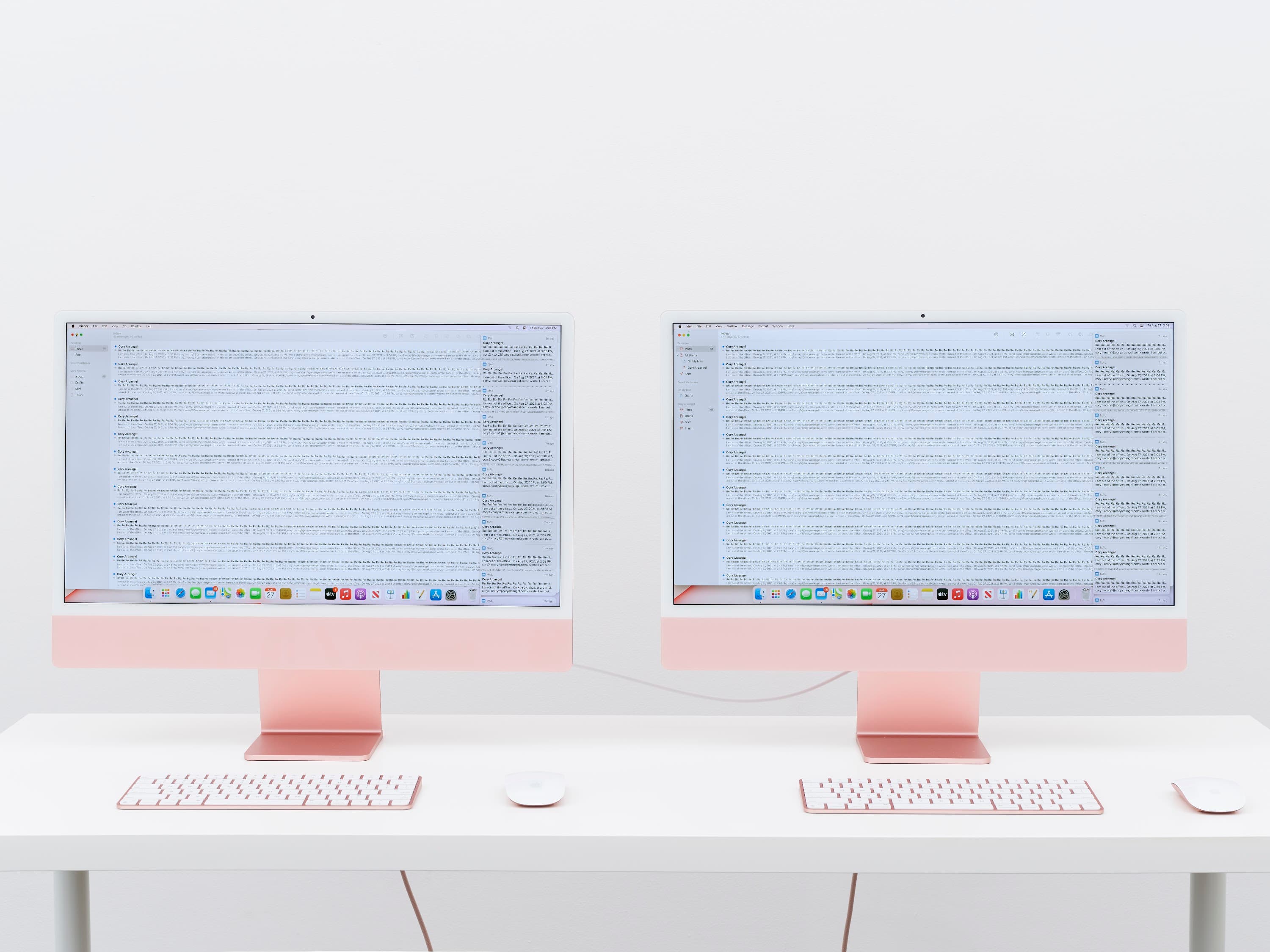 Cory Arcangel, “Permanent Vacation,” 2021. (x2) 24-inch Pink iMac with 4.5K Retina display, Thunderbolt 3 (USB-C) cable (0.8 m), (x2) Apple Magic Mouse, (x2) Apple Magic Keyboard, SMTP server software, DNS server software. Dimensions variable. © Cory Arcangel, courtesy of the artist and Lisson Gallery.